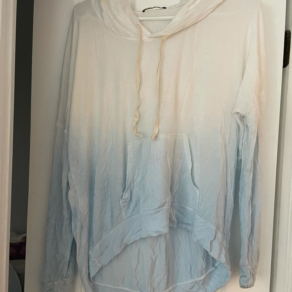 Brandy Melville Ombré Pullover Long Sleeve Shirt